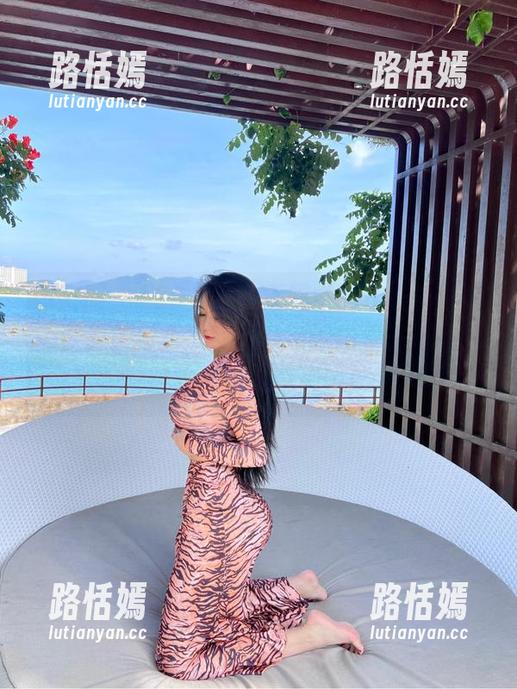 微密圈 - 120斤的小王同学的作品，精选的梦幻粉章鱼，就像从网球场里蹦出来的怪物，太有意思了！