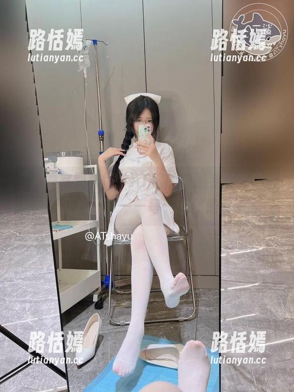 “从教室到操场，AT鲨的校园变装秀完全不正式！”——每一张都是段子
