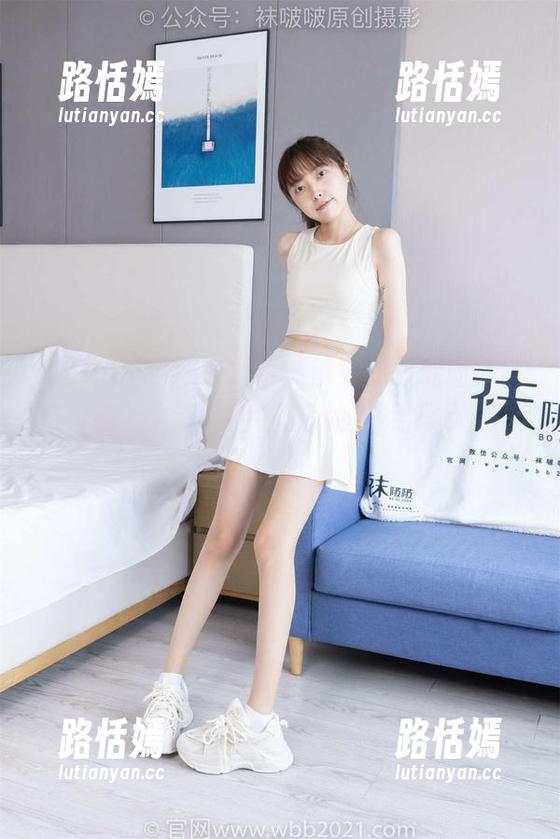 BoBoSocks袜啵啵 - 说好的只看图册，结果被“小沫”的白丝大腿袜给吸引住了！