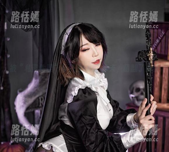 被“私蜜助理”牵引的Leah梓未，萌翻了的套图时间到！