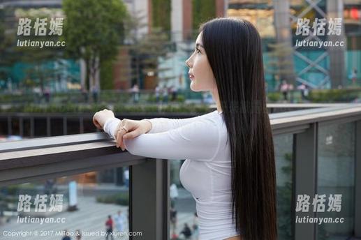 MiiTao蜜桃社 - 没心思上班的你，赶快来被露西Lucy的双马尾和无圣光图包治愈！