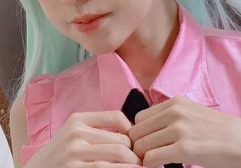 这种风恰到好处,PingPing最新梅芙图片,让人意外又想多看几眼。