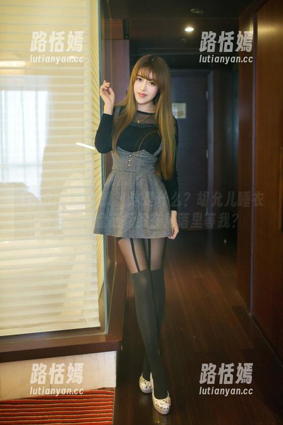 TuiGirl推女郎 - 这是什么？胡允儿睡衣合集，网盘链接躲在角落里等我？