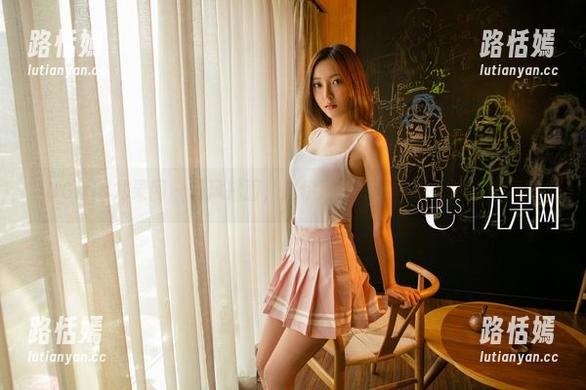 UGirls尤果网 - 海风拂面，赵伊彤最新写真集在海边签到！
