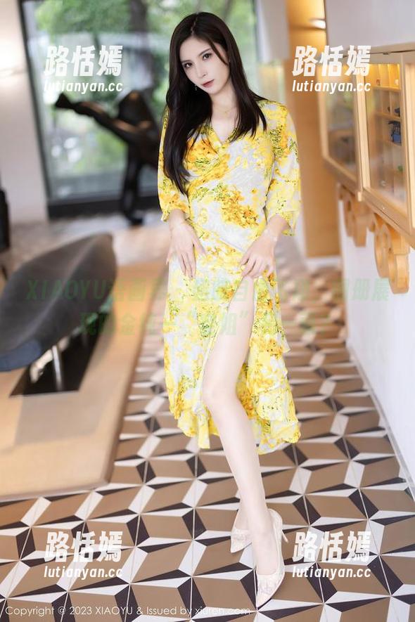 XIAOYU语画界 - 翅膀自由飞翔，图册展现的金纯一“空姐”另一面？