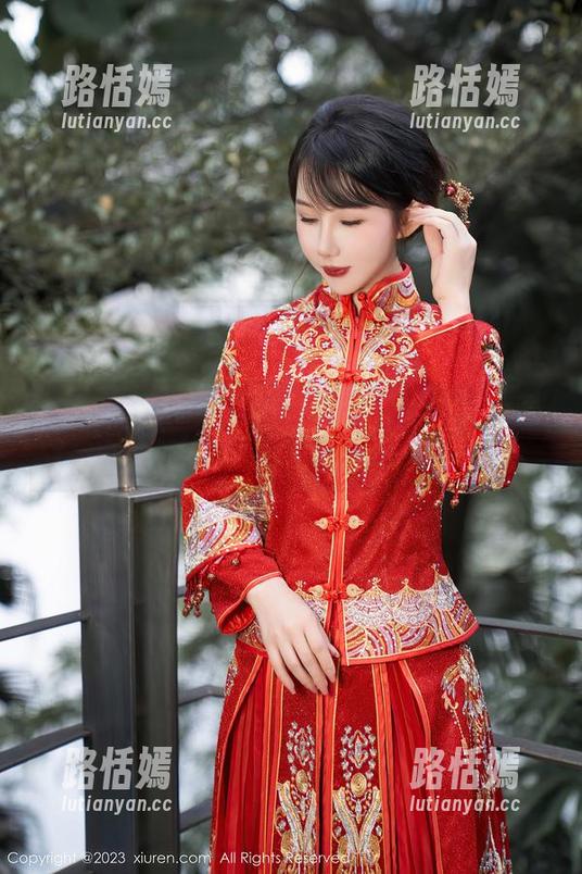 Xiuren秀人网 - 陆萱萱粉色系写真合集：她的每一张都在说“爱我吧”呢。