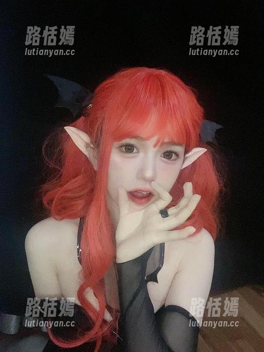 躲不开的垂直视线：倦倦喵的双马尾写真，真浪漫！