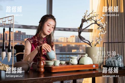 克拉女神 - 想看杨暖的夏日图库吗？分享给你们不怕热的小心机