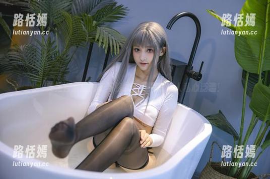 美足合集里的冬马路纱，照片总让人私心泛滥！