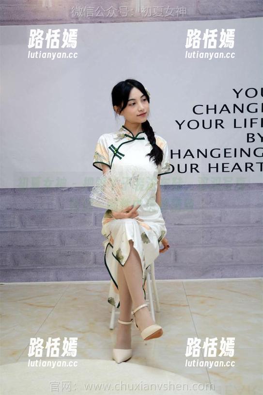 初夏女神 - 把脚丫子装进布鞋，双双写真精选，随性中透着精致