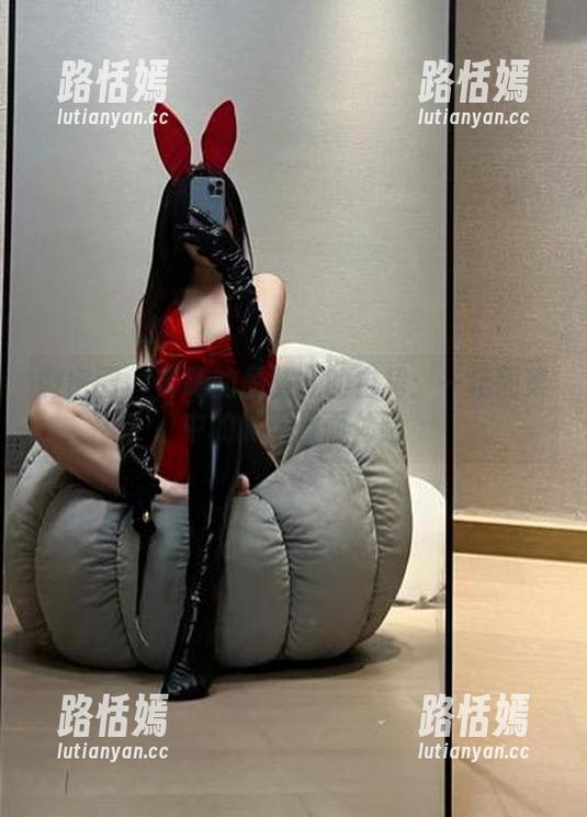 奔跑的晶骡儿 微密圈 - 奔跑的晶骡儿的白裙:一场图集中的微风拂面体验
