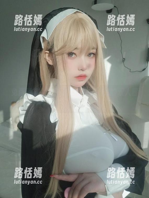 免费图集上线，女主K和伙伴们的双人冒险！