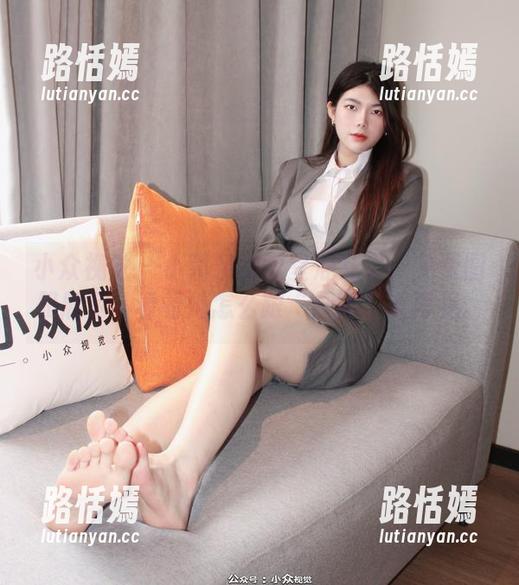 小众视觉 - 小薯条的教室混乱记：免费图册展示，看看她怎么跟“规矩”说再见。