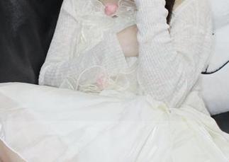小众视觉 - 雪糕完美演绎的皮衣定制，随便一摆pose就优雅了！