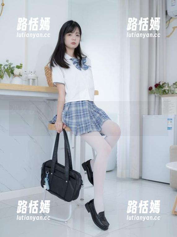 少女秩序 - 千澄的作品在图包里暗戳戳的“秘密”，让人心痒痒的。