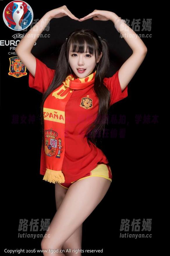 推女神 - Kiren_程程程的私拍，学妹本色演绎，反正我在偷看