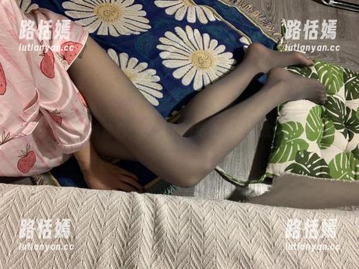 微密圈 - 学妹随意，桃脱了的免费作品到底值不值得？