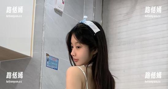 火龙果羊 微密圈 - 火龙果羊的图包探险:在纯欲厨娘的宇宙畅游