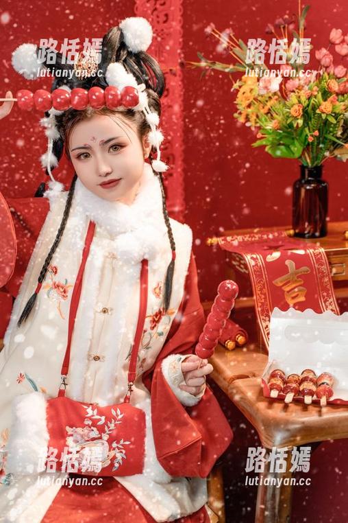 镇上八卦新闻：在线找到爆机少女喵小吉的原图和搞怪小故事！