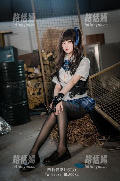 所以白莉爱吃巧克力的JK究竟是什么特质？高清图片等你下载来发掘。