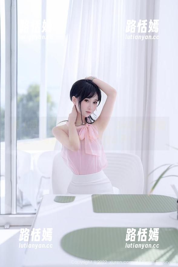 秀人网 - 妹妹也有大舞台，baby嘉茵的写真原图和作品找乐子！