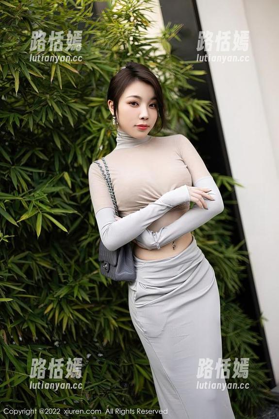 秀人网 - 番外篇：少女心雪雪和她的原图裸足，足够让人停下脚步。