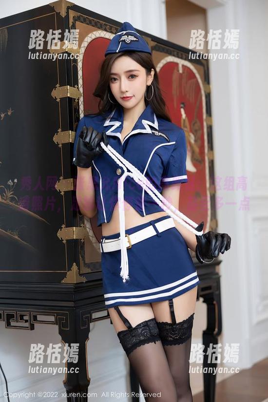 秀人网 - 张思允Nice的高跟鞋：这组高清照片，足够让你停留一秒，甚至多一点。