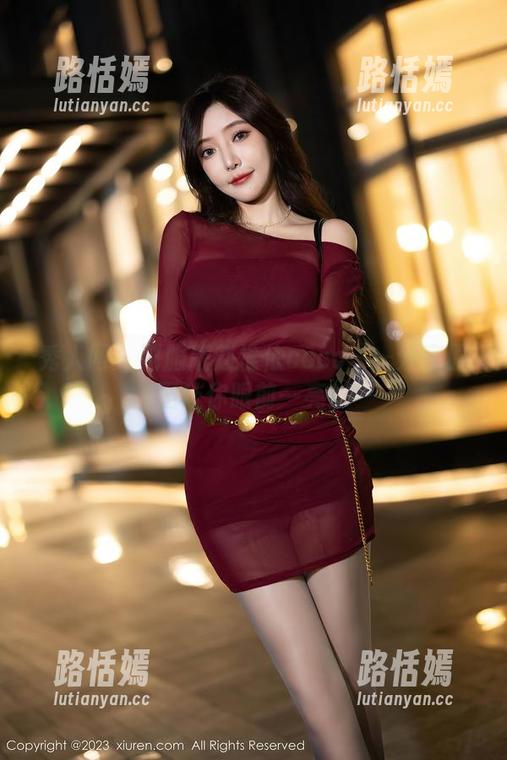 秀人网 - 制服版赵惟依coco——分享原图让你眼前一亮！
