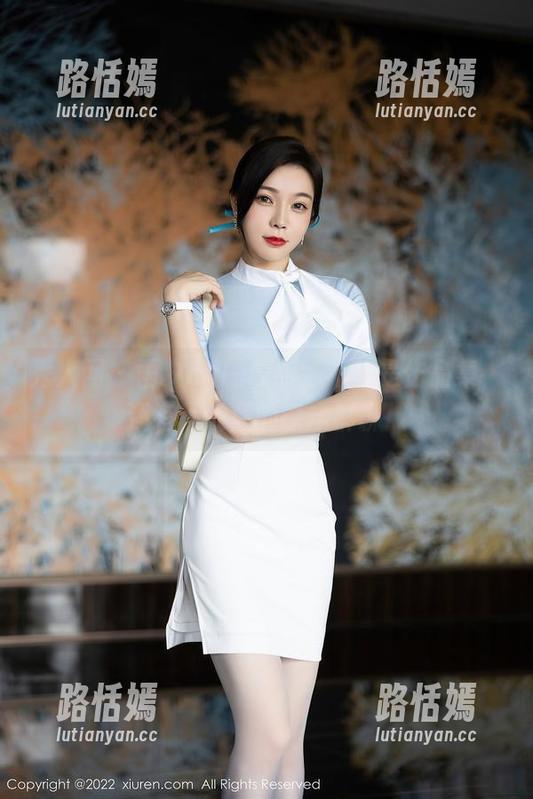 秀人网 - 雨夕cy的校服：不止是作品集，还有那失落的课本群聊！