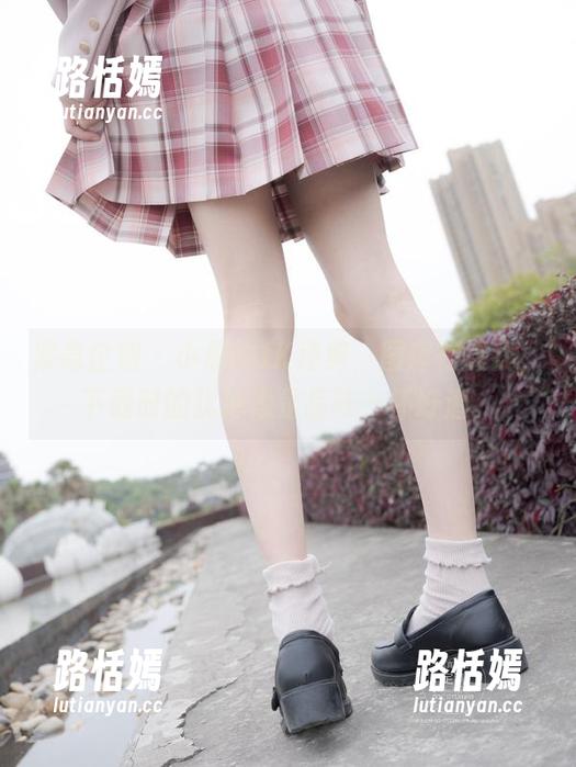 紧急企划 - 小恩的JK经典，图库在馋我，下载时的犹豫像是品味一杯好酒。