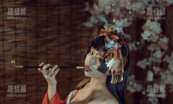 无意间发现，芊川一笑MNK的女神图精选居然如此撩人