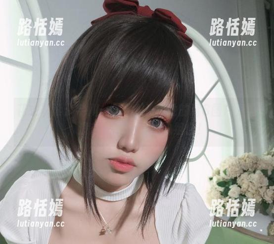芊川一笑MNK 花式解读:芊川一笑MNK和她的弩S图片资源,没想到会是这样的组合!