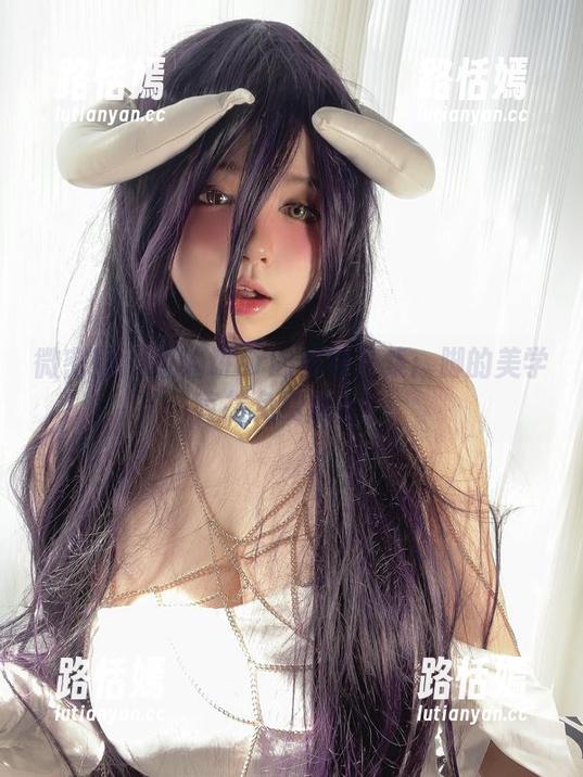 微密圈 - 葱油饼er的棉袜合集：脚的美学直接免费奉上！