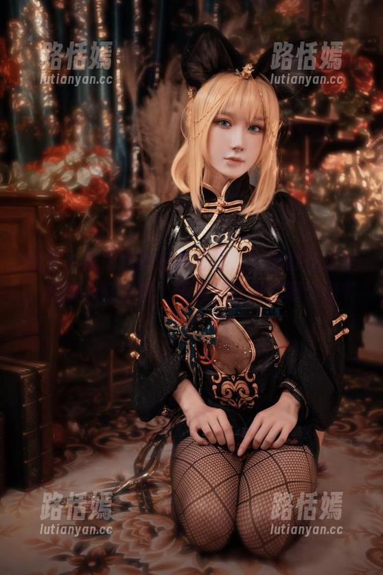 阿包也是兔娘的白裙写真，全集都在这里。我的心在翻滚，不知道该关注哪个细节。