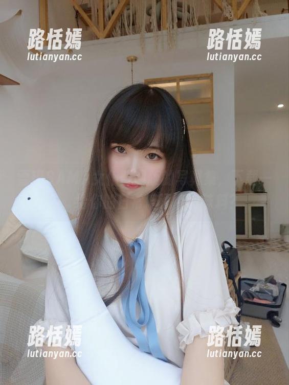 雪琪SAMA女仆普通版的写真集，下载一下，给你的日常增添点调味料？