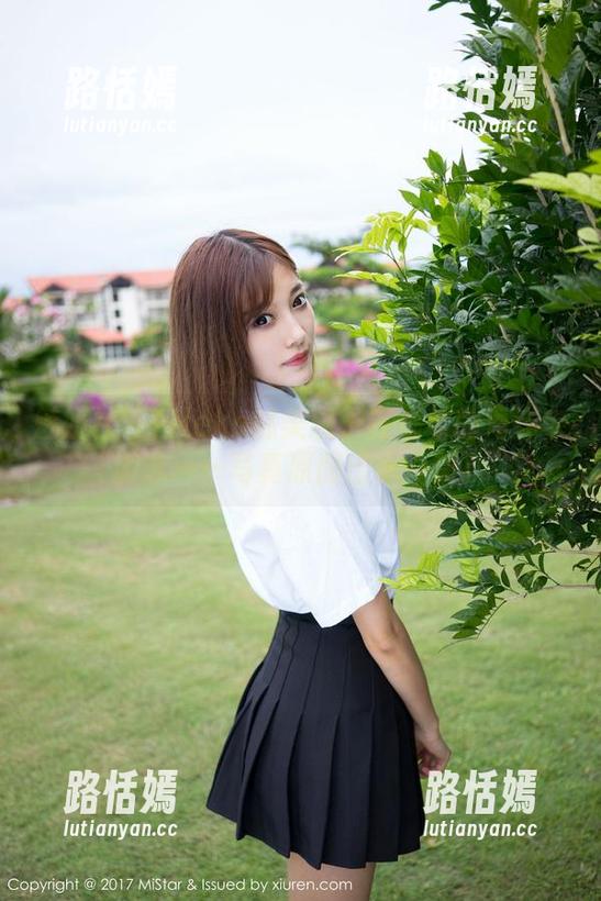 魅妍社 - Mieko林美惠子在温柔的海洋中游泳——写真原图出水一刻！